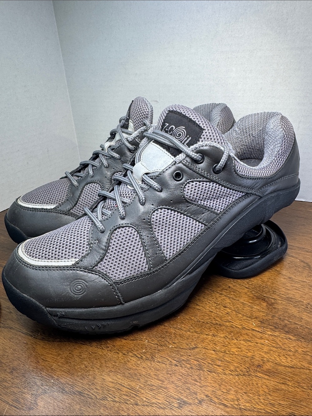 Z-Coil Mens Freedom Classic Gray Athletic Walking Sneakers, Pain Relief, sz 8